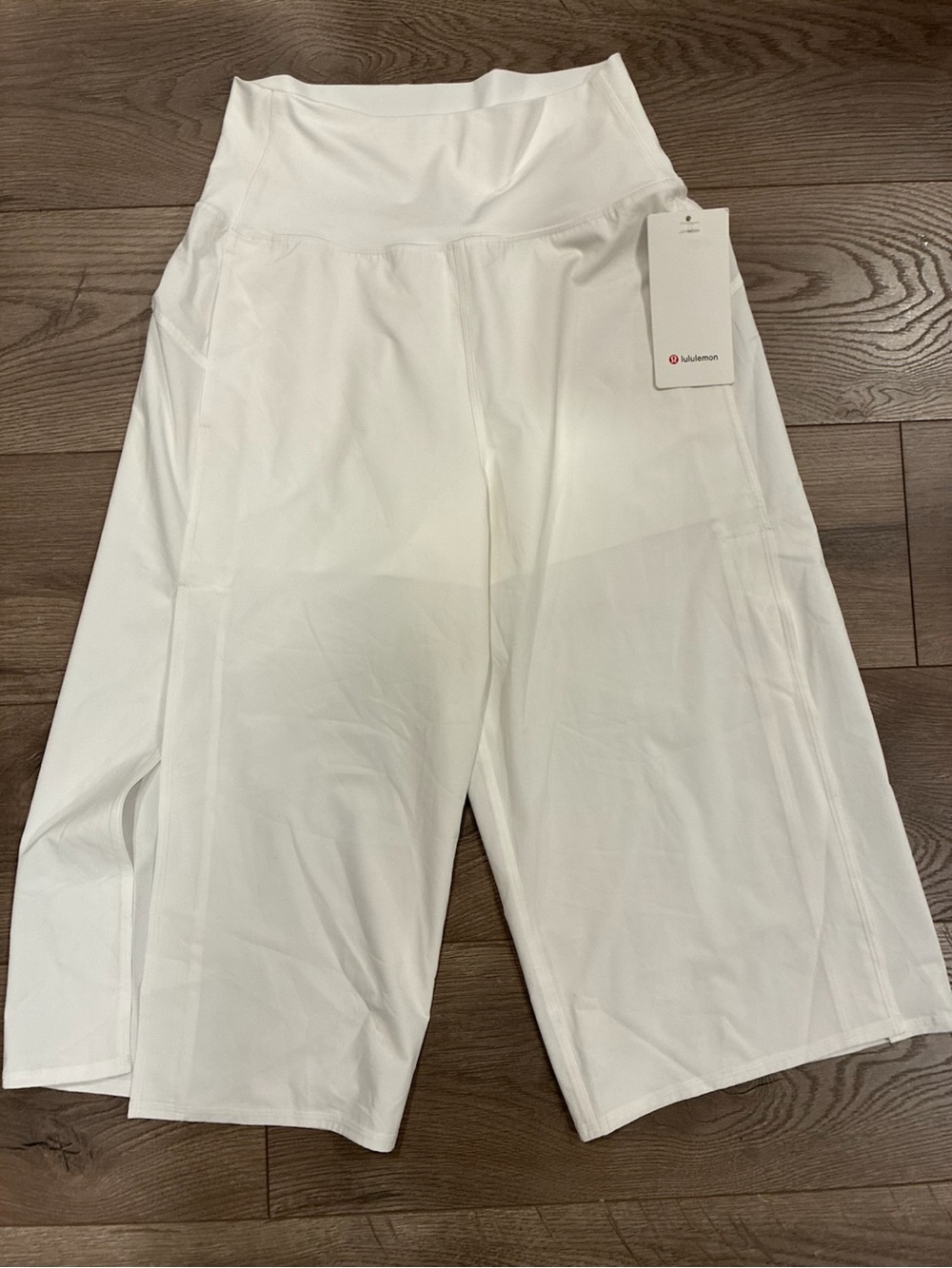 Size8 Lululemon Serene Crop Pants